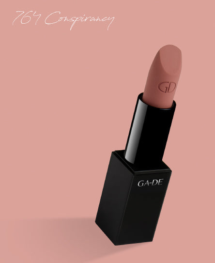 שפתון VELVETEEN MATTE #764 בגוון ניוד לאטה | GA-DE