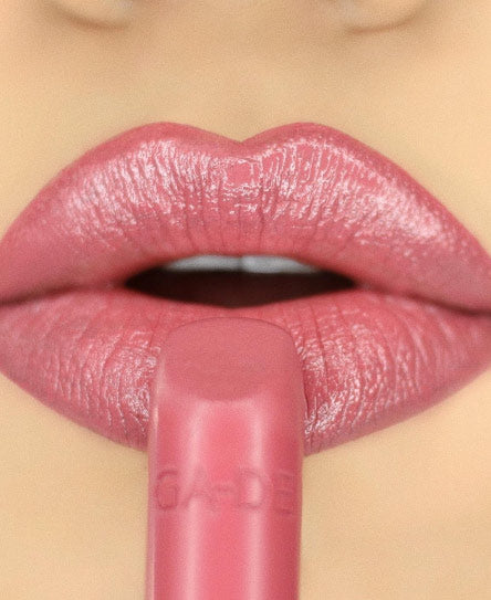 שפתון בגוון ורוד ג'ייד