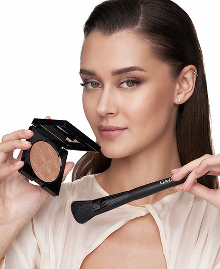 סומק ברונזר #62 IDYLLIC (אדמה אינדיאנית) לקונטור הלחיים בגימור פנינתי | GA-DE