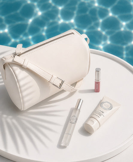 THE RESORT POUCH