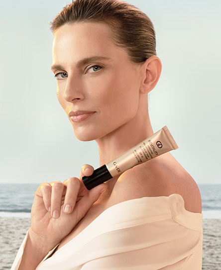 מייק אפ SPF 50 לעור יבש לטיפוח עור הפנים REVITALITY