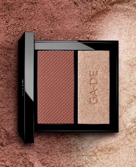 סומק ושימר VELVETEEN #46 בגוון סגלגל עם שימר רוזגולד | GA-DE