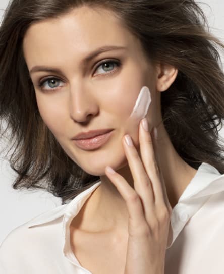 קרם לחות CB2 BOTANIC